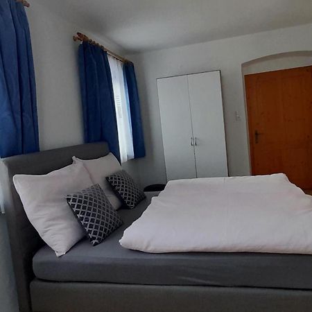 Bed and Breakfast Privatzimmervermietung Foidlbauer Oberndorf in Tirol Zimmer foto